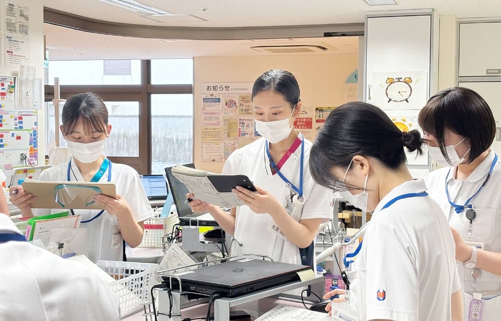 夜勤勤務者からの申し送り